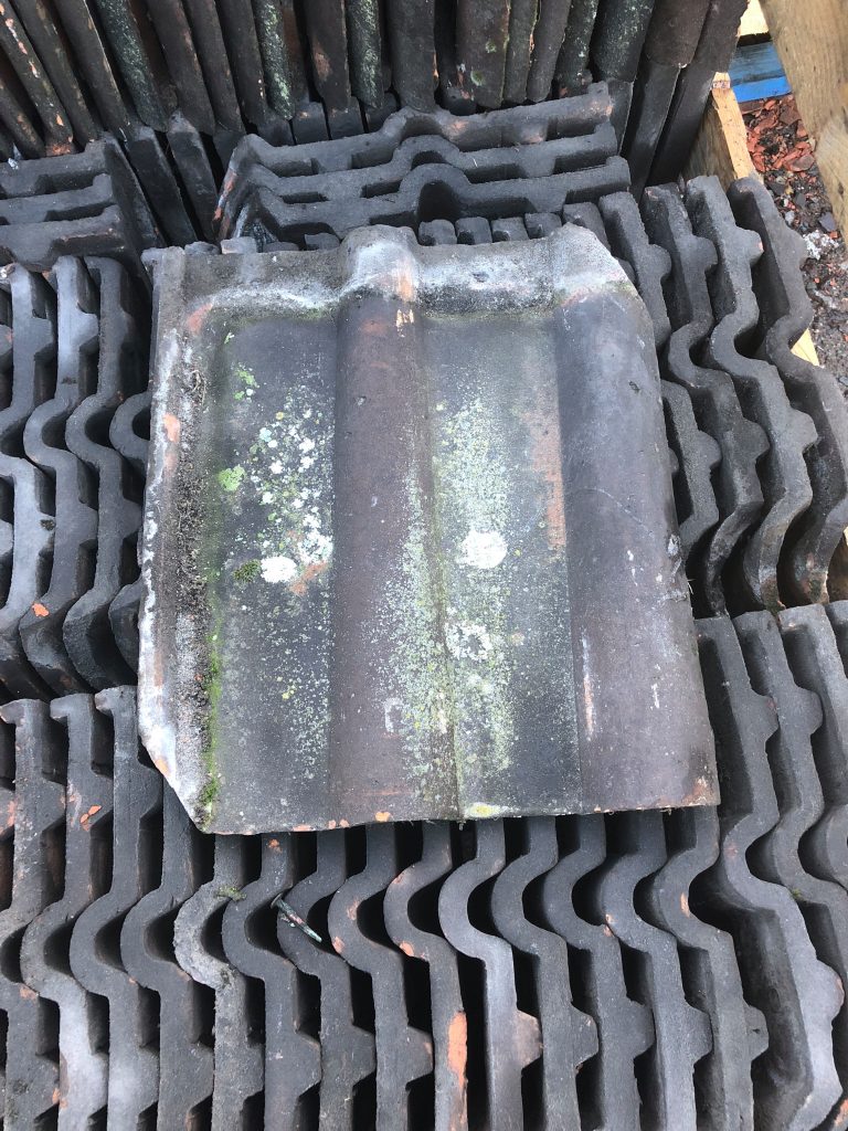 Reclaimed Machine Made Roof Tiles Double Romans - Lofthouse Roofing Supplies